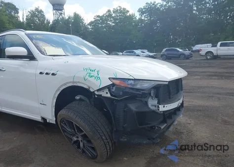 2019 Maserati Levante Granlusso из США, поврежденный, VIN ZN661XUL5KX319844